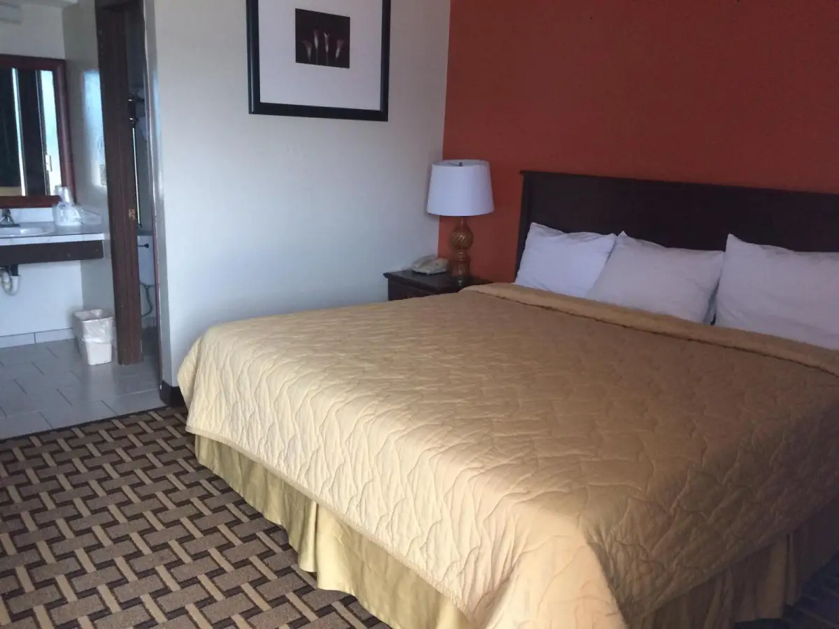 Relax Inn Henryetta Main image